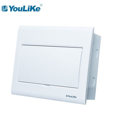 White Flush Mount 10 Way MCB Box ، صندوق توزيع الكمبيوتر ضد التشوه